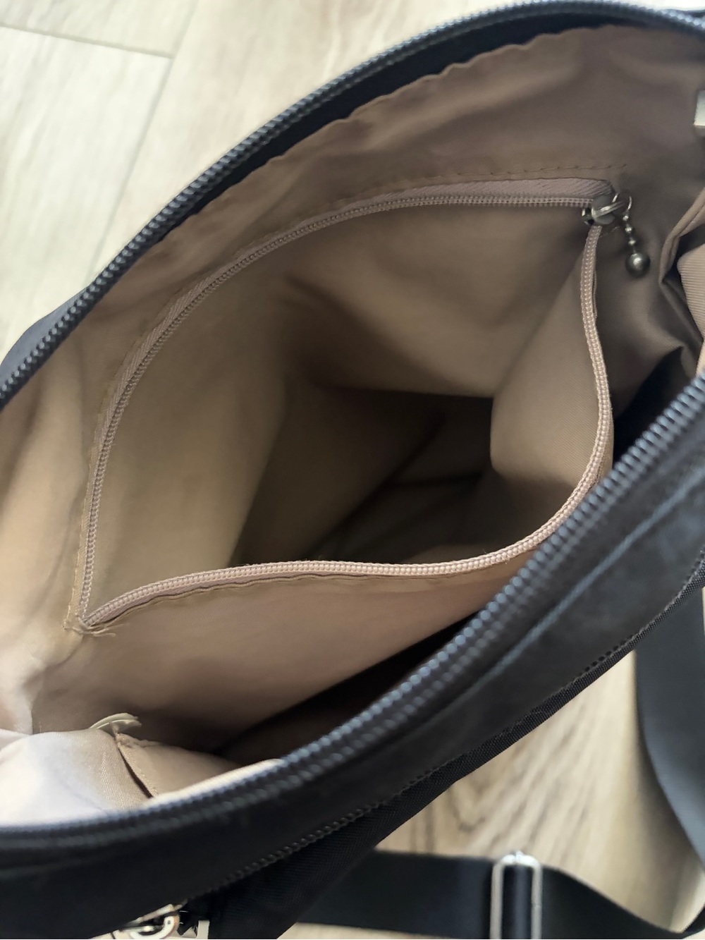 Baggallini Black Crossbody Shoulder Bag Everyday Travel Carry - Picture 5 of 10